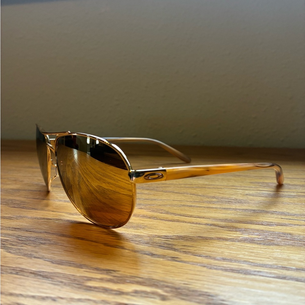 Oakley Bronze Aviator Sunglasses